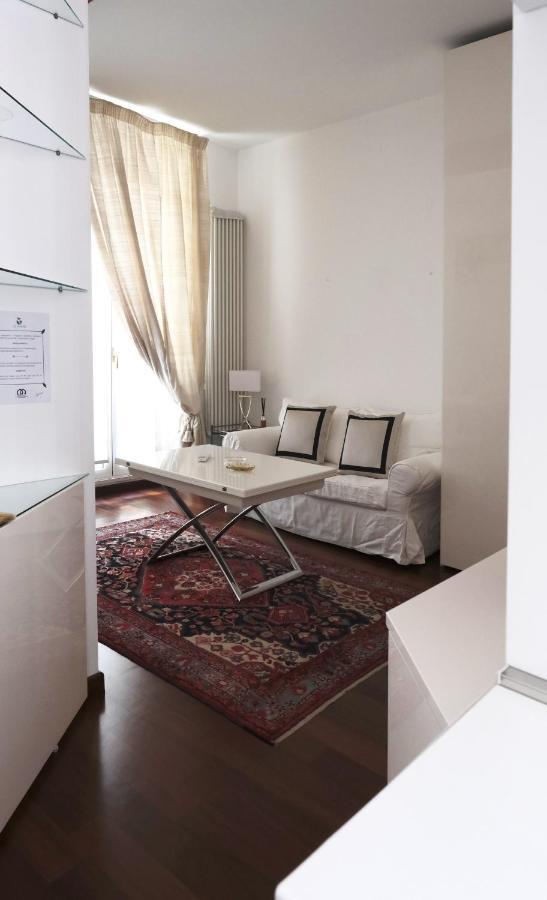 Comecasa Flowery Terraced Apartment Milan Exterior photo